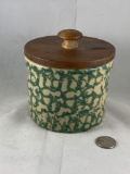 Vintage RRP Co. Handmade 1 pt crock with lid