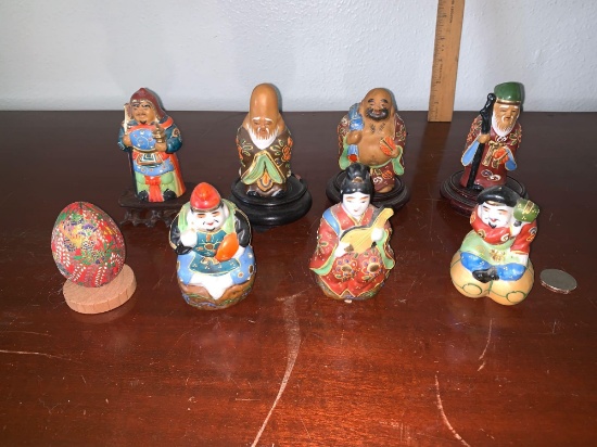 12 Piece Japanese Statuette Collection