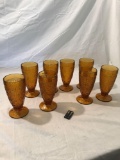 Set of 8 pieces of vintage glassware