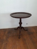 Vintage round occasional table