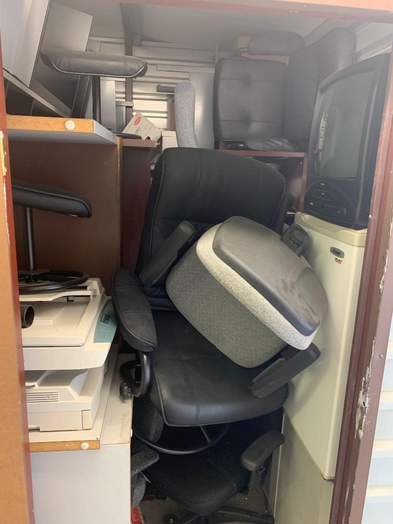 Storage unit estate items
