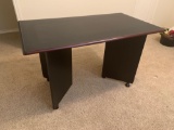 Rolling office table