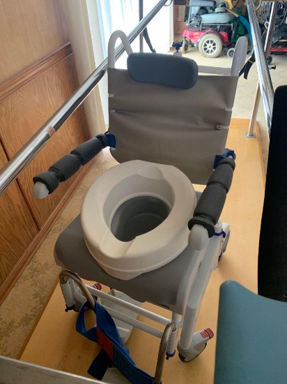 Medical toilet chair