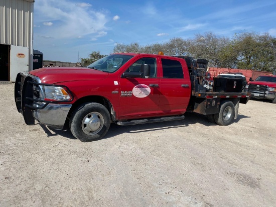 2014 Dodge Ram 3500 Crew Cab Flatbed Truck