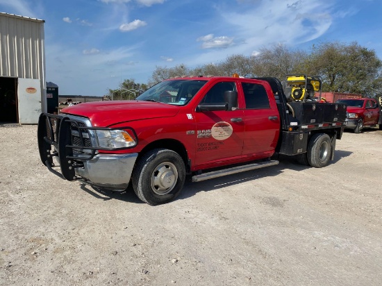 2014 Dodge Ram 3500 Crew Cab Flatbed Truck