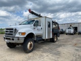 2007 Ford F750 Wireline Truck