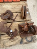 Qty of Renfroe Horizontal Lifting Clamps