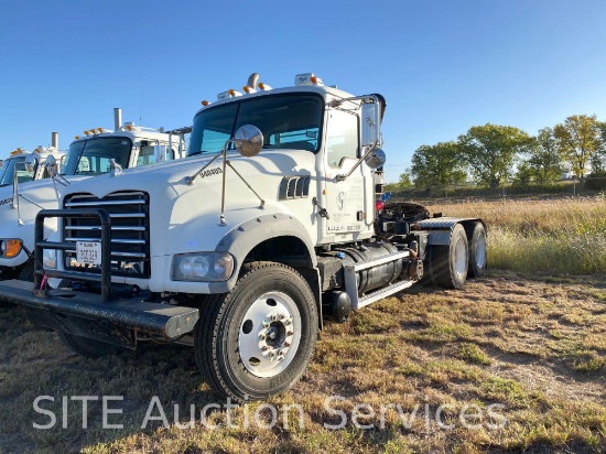 2012 Mack GU713 Granite T/A Winch Truck