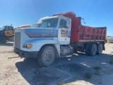 Freightliner FLD120 T/A Dump Truck