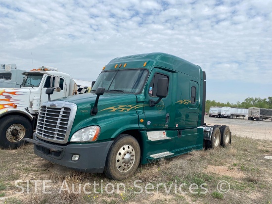 2014 Freightliner Cascadia 125 T/A Sleeper Truck Tractor