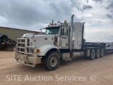 2010 Peterbilt 367 Tri/A Sleeper Winch Truck