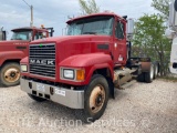 2001 Mack CH613 T/A Daycab Truck Tractor w/ Winch