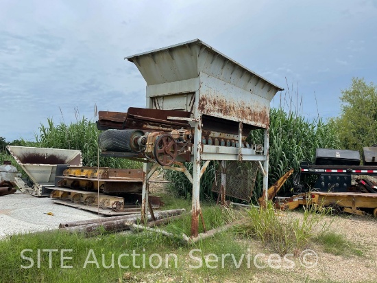 Grain hopper and conveyor