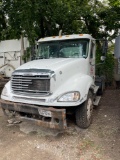 2004 Freightliner Columbia 120 T/A Daycab Truck Tractor