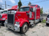 2005 Kenworth W900 T/A Sleeper Truck Tractor