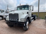 2013 Mack GU713 Granite T/A Daycab Truck Tractor