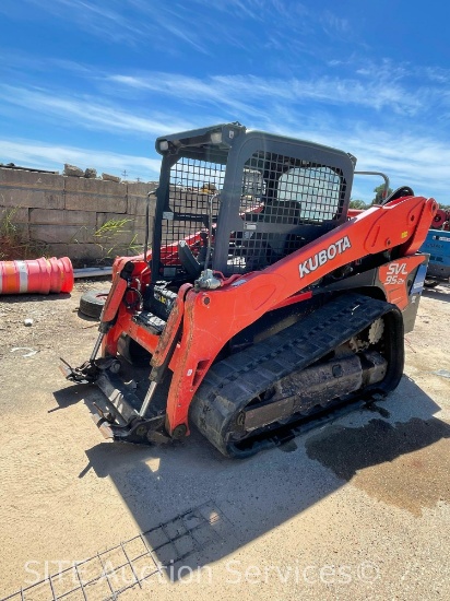 2018 Kubota SVL95-2S Tracked Skid Steer Loader