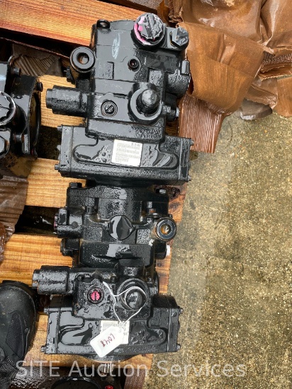 Qty of 2 Eaton 78461-RCZ-04 Tandem Piston Pumps