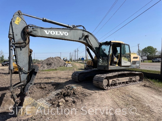 2012 Volvo EC220DL Hydraulic Excavator