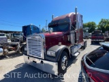 2005 Freightliner FLD 132XL Classic T/A Sleeper Truck Tractor