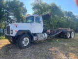 2000 Mack RD688S T/A Roll Off Truck