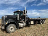 2001 International 5900i T/A Oilfield Bed Truck