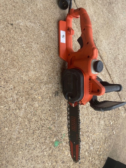 Black & Decker 10in 2-in-1 Electric Pole Chainsaw