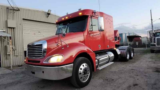 2008 Freightliner Columbia T/A Sleeper Truck Tractor