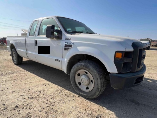 2008 Ford F250 SD Extended Cab Pickup Truck
