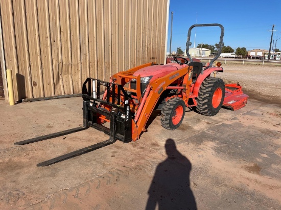 Kubota L3200HST 2WD Tractor with Rotary Cutter