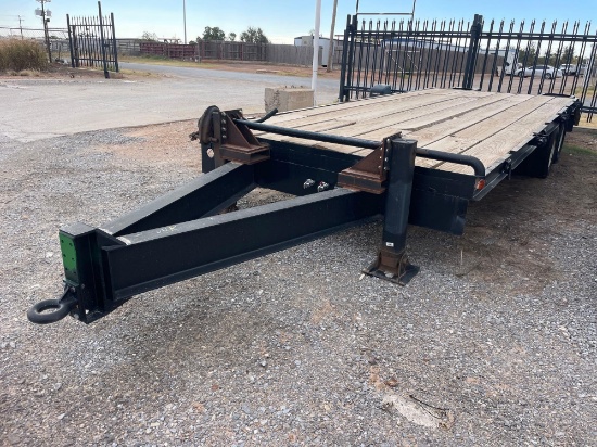 17 ft. T/A Utility Trailer w/ Ramps