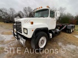 2000 Mack RD688S T/A Roll Off Truck