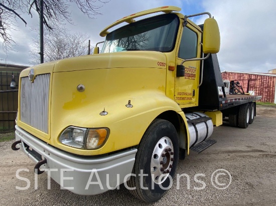 2002 International 9100i T/A Rollback Truck