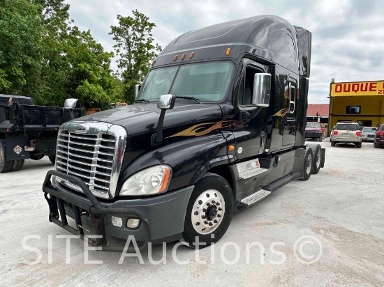 2014 Freightliner Cascadia T/A Sleeper Truck Tractor