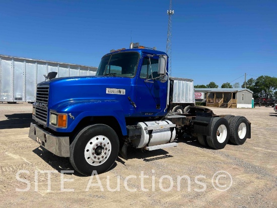1999 Mack CH613 T/A Daycab Truck Tractor