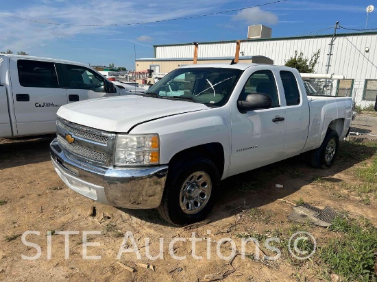 2013 Chevrolet Silverado Extended Cab Pickup Truck