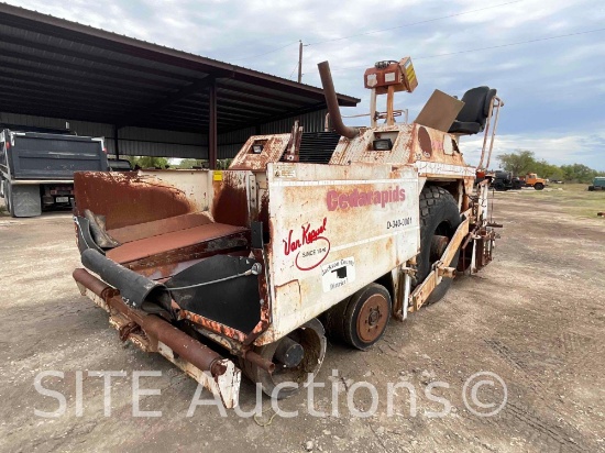 Cedarapids CR-351 Asphalt Spreader