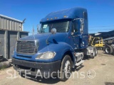 2006 Freightliner Columbia T/A Sleeper Truck Tractor