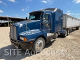 2003 Kenworth T600 T/A Sleeper Truck Tractor
