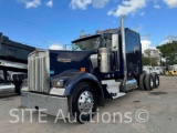 2005 Kenworth W900 T/A Sleeper Truck Tractor
