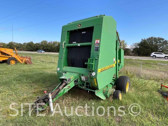 John Deere 466 Round Baler