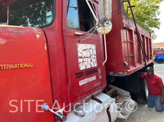 1988 International T/A Dump Truck