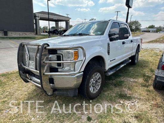 2017 Ford F250 XLT Crew Cab Pickup Truck