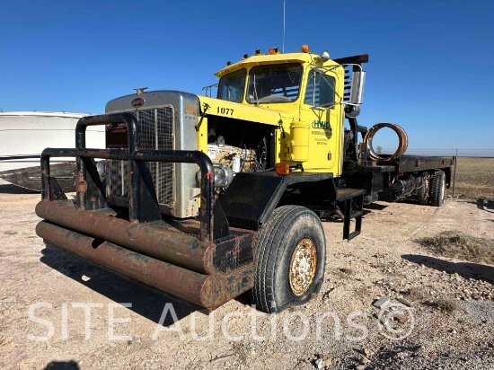 Peterbilt T/A Oilfield Bed Truck