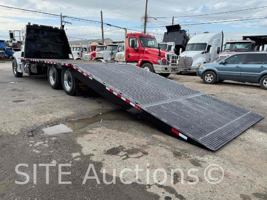 2017 Peterbilt 348 T/A Rollback Truck