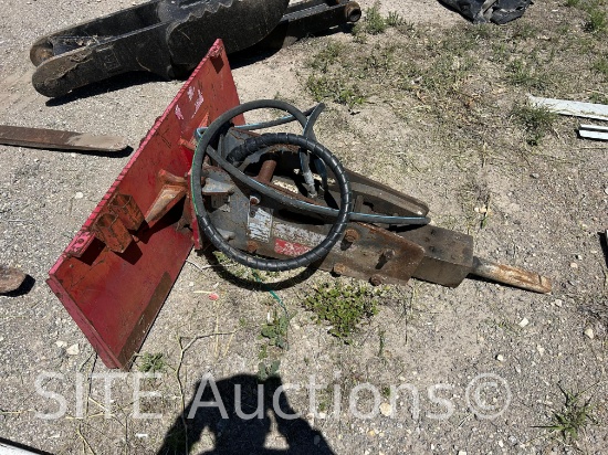 2016 Striker TNB-4M-SSI Hydraulic Breaker Skid Steer Attachment