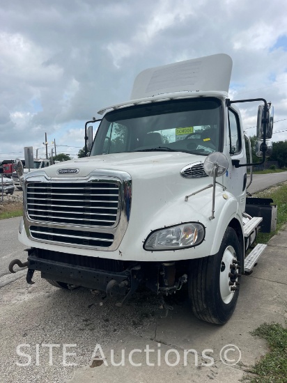 2016 Freightliner M2 S/A Day Cab Truck Tractor - Parts Truck