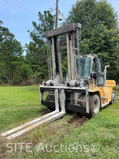 2018 Hyundai 160D-9 Pneumatic Tire Forklift