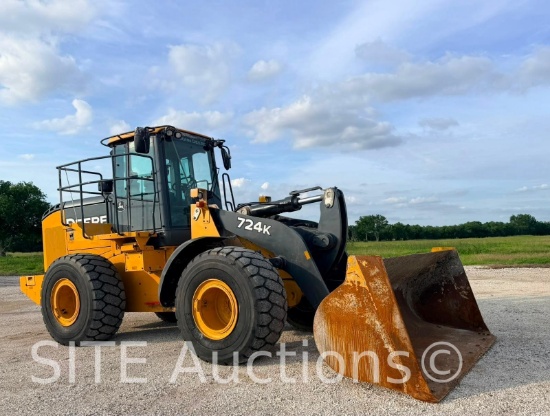 2019 John Deere 724K Wheel Loader