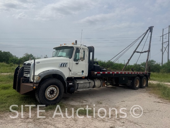 2009 Mack GU713 T/A Gin Pole Truck